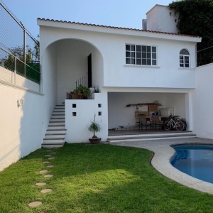 CASA EN LAS FINCAS JIUTEPEC